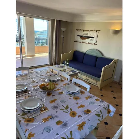 Apartamento In *